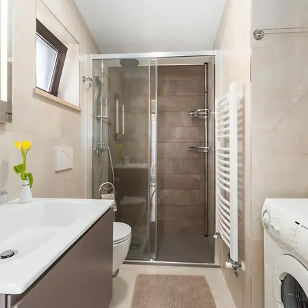 Apartments Alex Premium 100M From The Beach * Porec