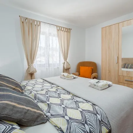 Apartments Alex Premium 100M From The Beach Apartment *